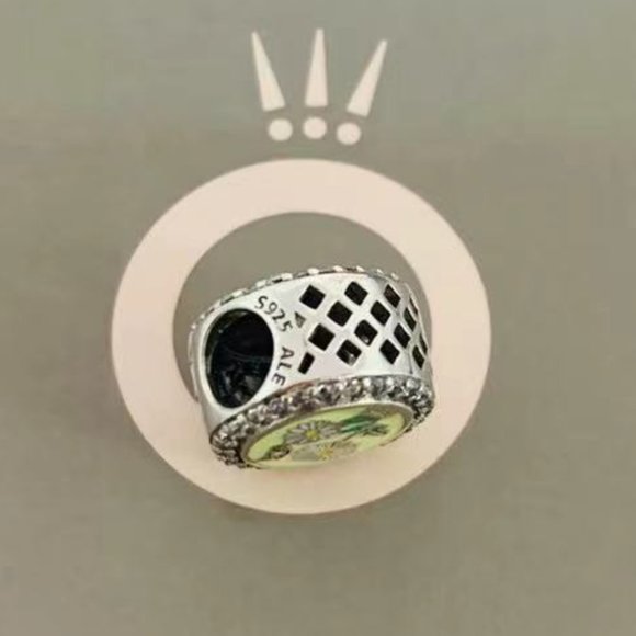 Pandora Disney Parks Mickey & Minnie Exclusive Dangle Charm Pendant, S925 - Picture 3 of 3